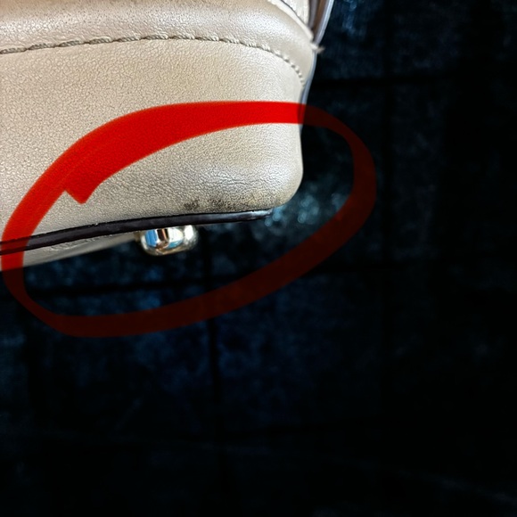 Coach Sierra Satchel F27598 Nude/Tan Patent Leather – Fair Condition - Picture 7 of 13